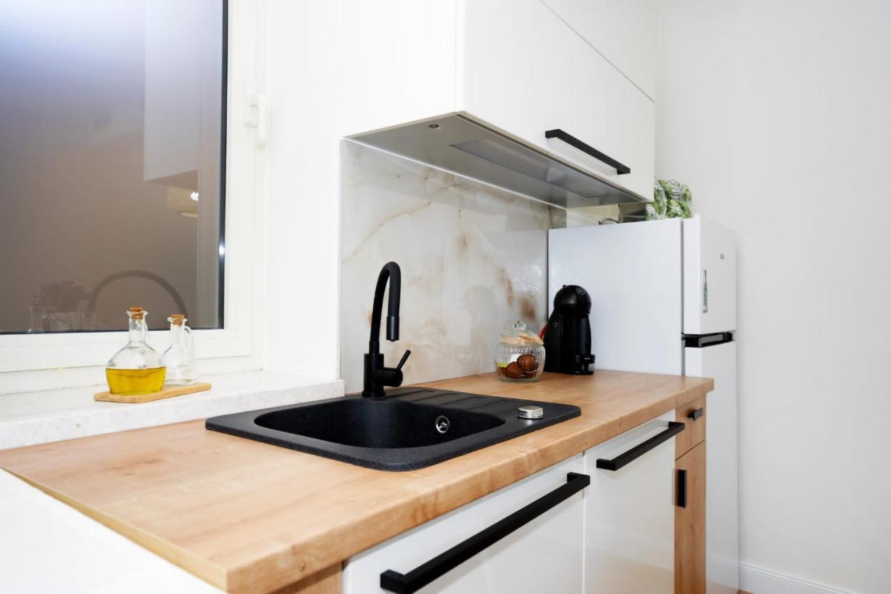 Justiniana Apartment Kastela Bagian luar foto