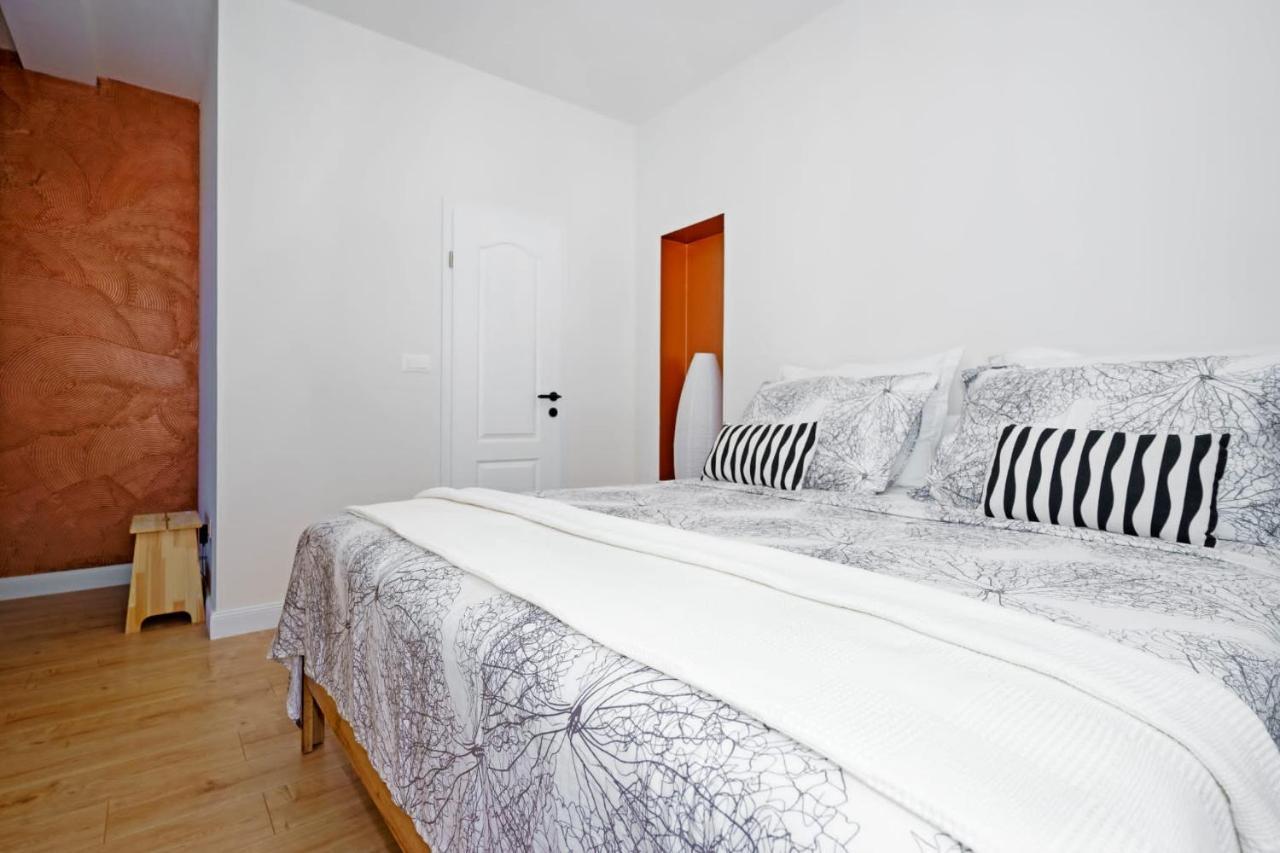Justiniana Apartment Kastela Bagian luar foto